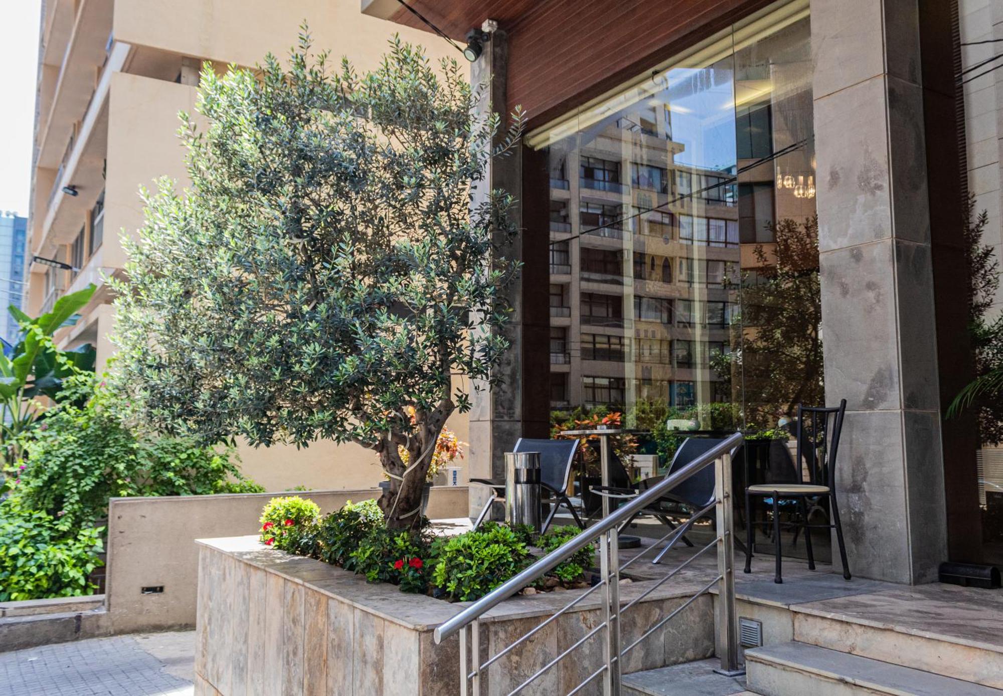 Britannia Suites Beirut Exterior foto